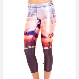 Terez Breaking Waves Surfer Sunset Leggings NWT Size S